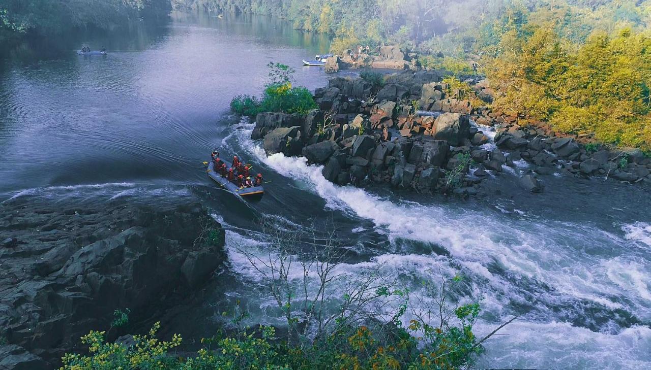Whistling Woodzs Resort Dandeli Luaran gambar